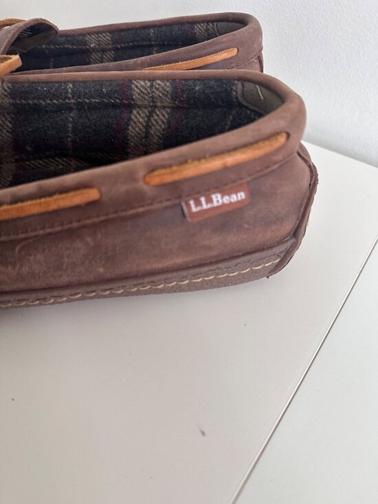 LL Bean Slipper Mens 10 Leather Hand Sewn Flannel Lined Slip On Shoe Rubber Sole